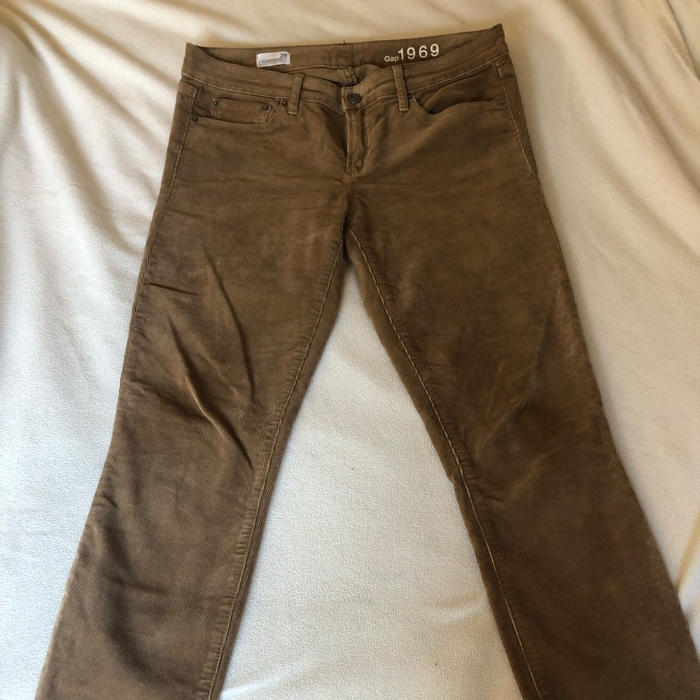 Gap size 29 (camel color)
